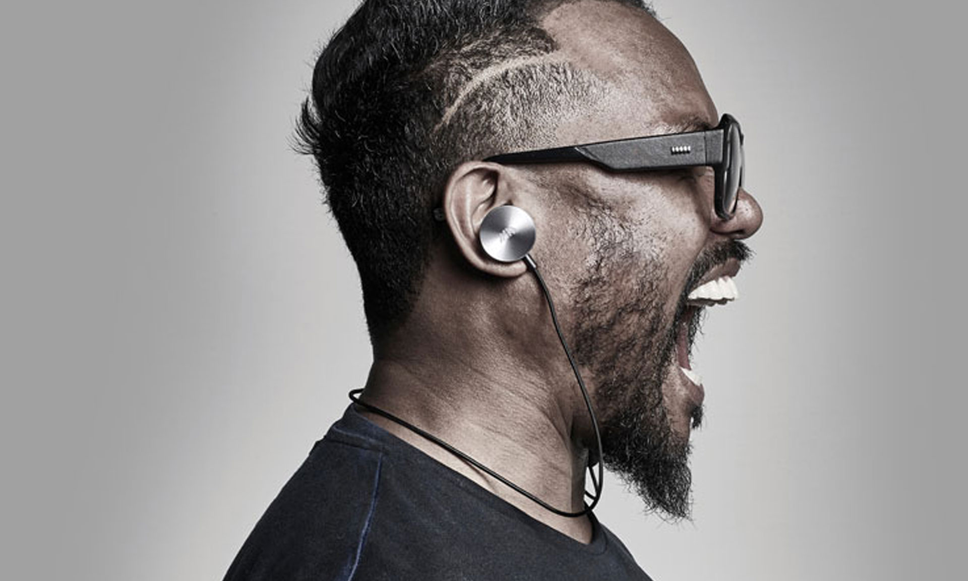 Will.i.am Announces Buttons, Earphones That Look Like Earrings