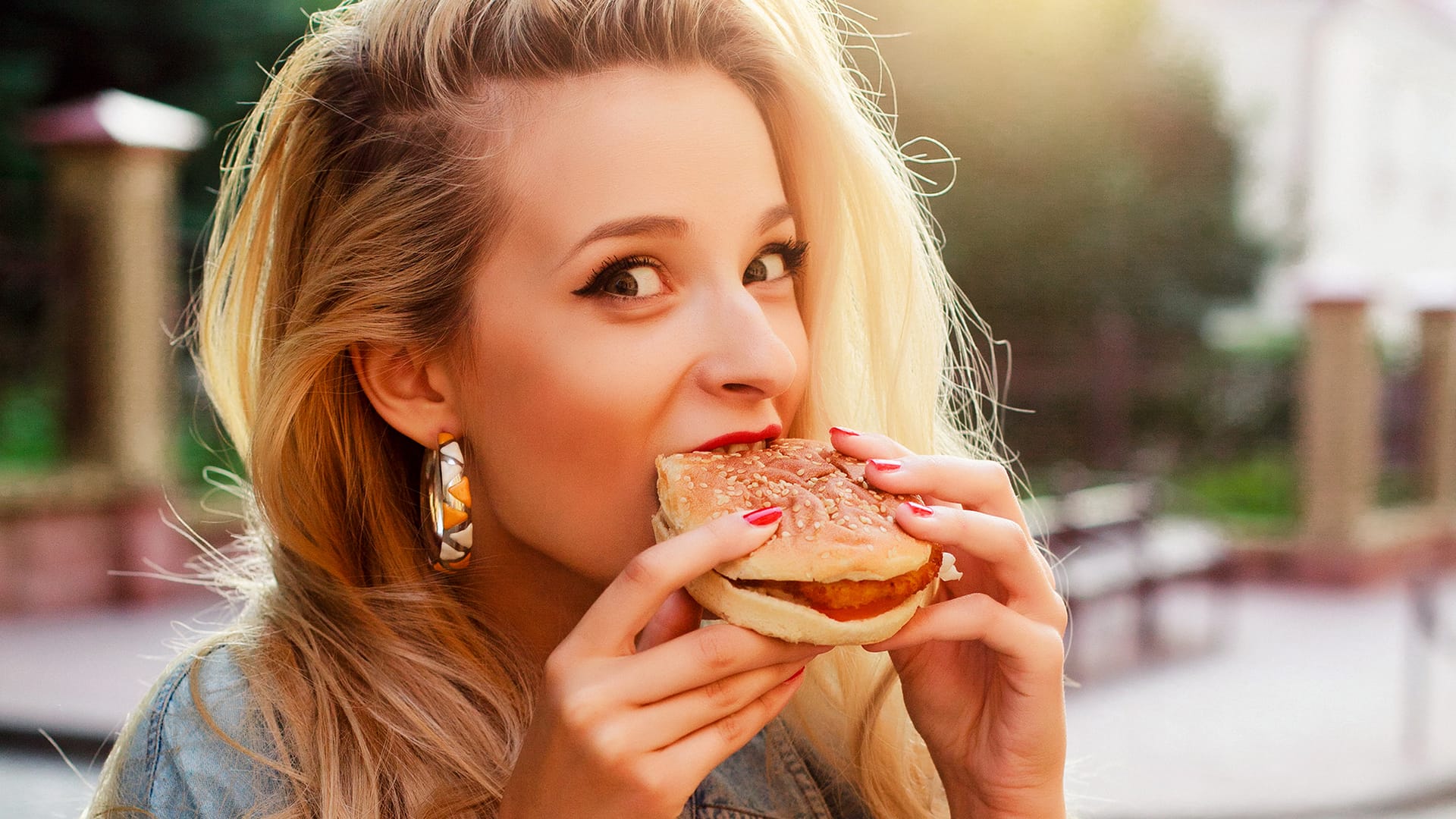 Want A Burger? At This Cali Joint, You Pay With A Selfie - TechTheLead ...