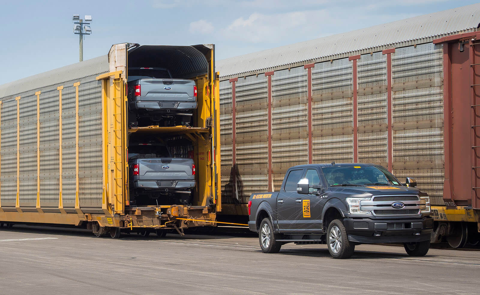 Fords Electric Vehicle Tows 500 Tons