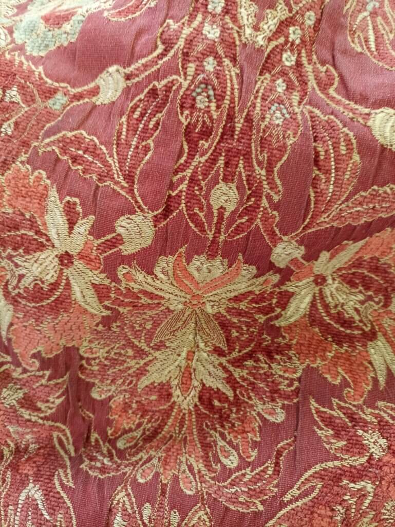 Photo of brocade fabric detail, taken by Poco M5s