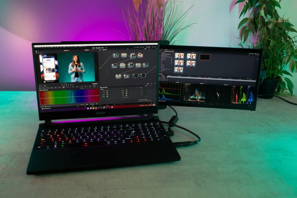 Duex Plus: using the portable monitor for video editing
